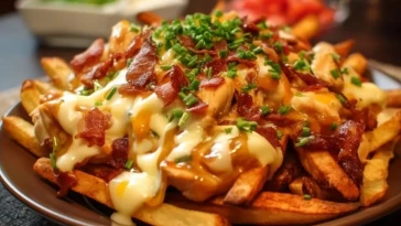 Poutine au poulet et au fromage - 1