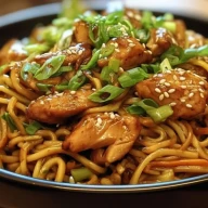 Nouilles Sautées au Poulet Teriyaki