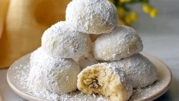 Boulettes De Neige Au Fromage À La Crème Fondantes