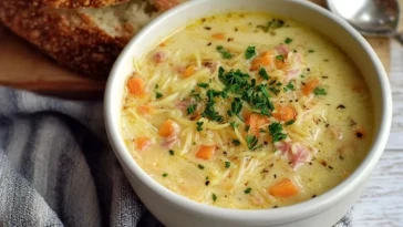 Soupe Crémeuse au Poulet et Bacon